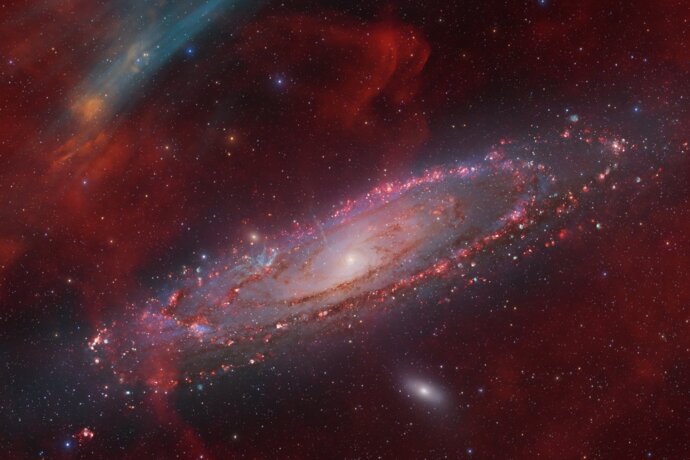 Odkritje novega megličasta objekta blizu Andromede